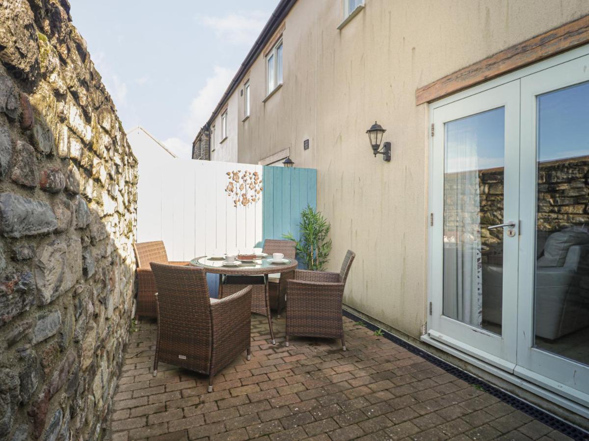 7 Malt House Court Apartment Watchet Exterior photo